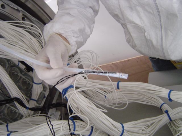 2004-08-12 22:49:06