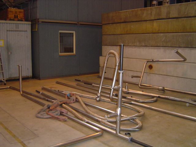 2005-02-02 18:28:08